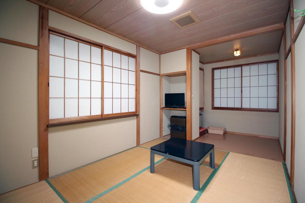 Minshuku Yoshinoya Hotel Minakami Buitenkant foto