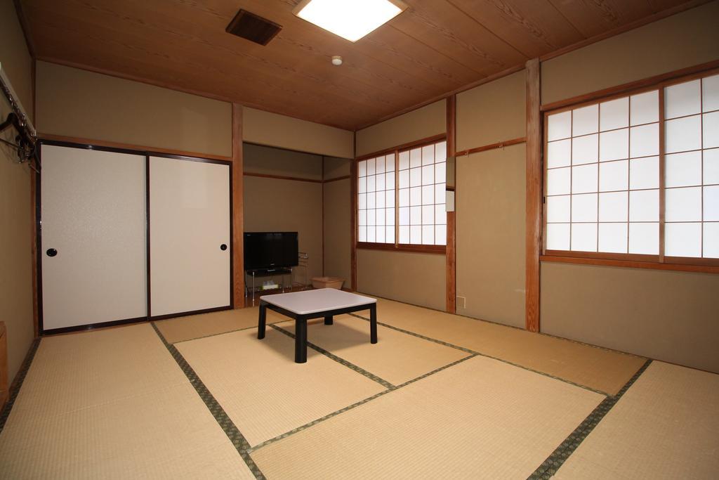 Minshuku Yoshinoya Hotel Minakami Buitenkant foto
